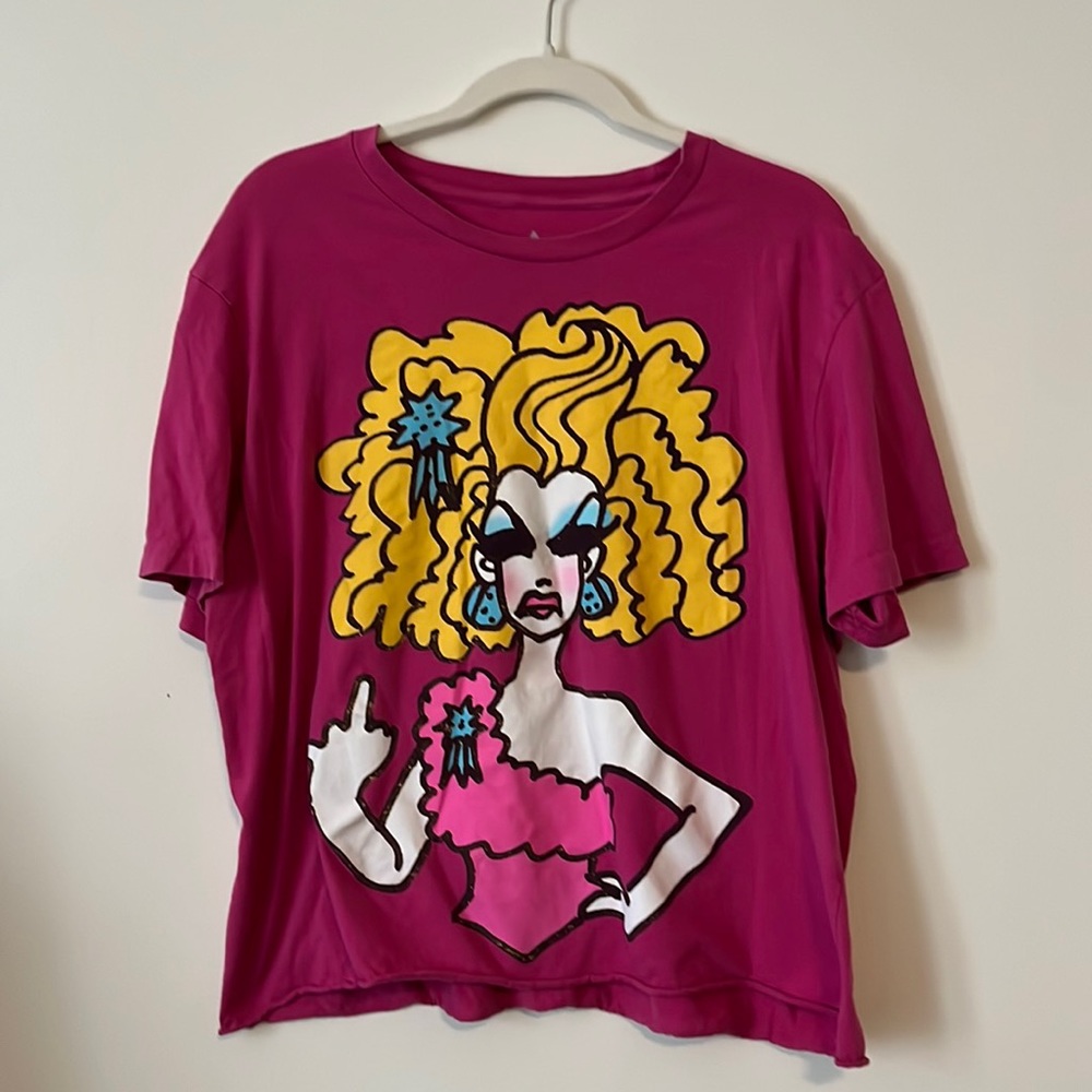 Alaska Rupaul’s Drag Race Pink XL shirt